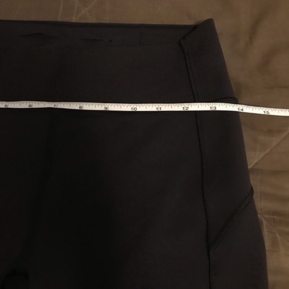Lululemon In Movement Pant Size 8 - Picture 5 of 5
